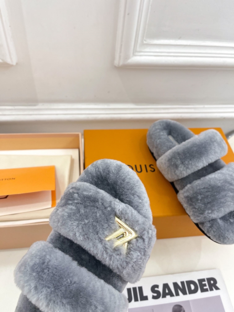 Louis Vuitton Slippers